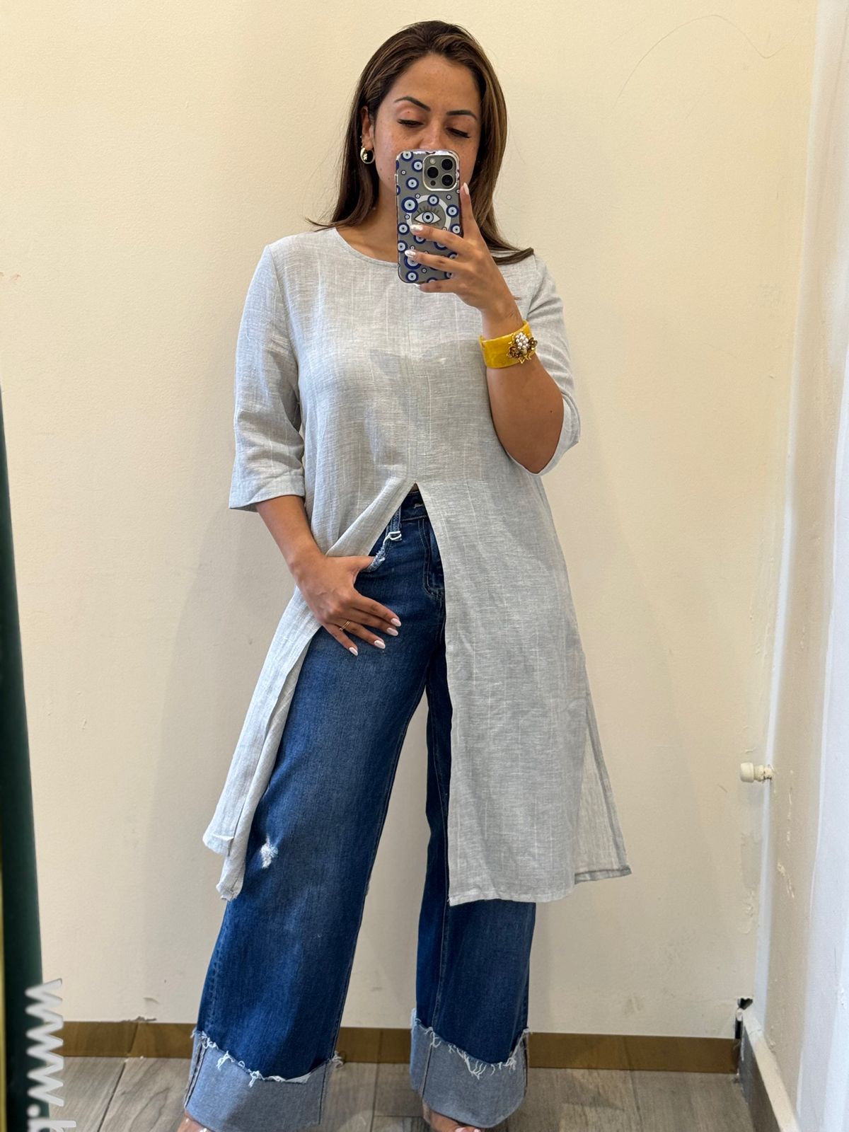 Blusa larga dividida