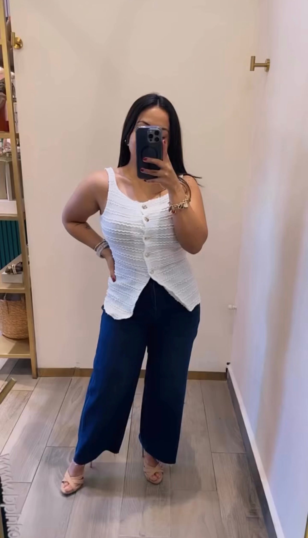 JEANS BOTA DESHILACHADA
