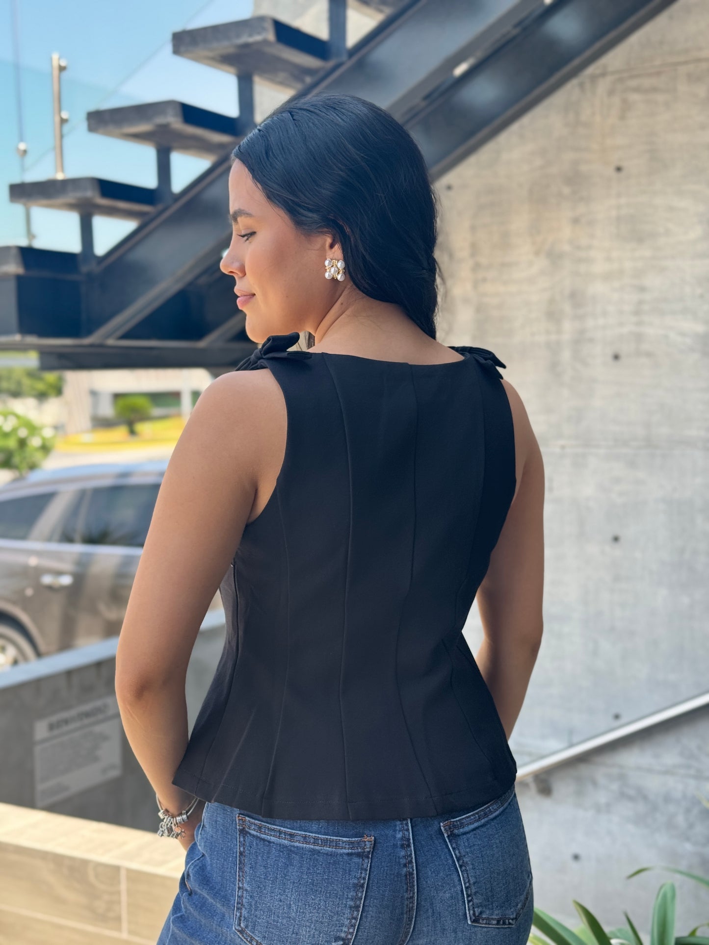 BLUSA CUELLO HALTER MOÑOS