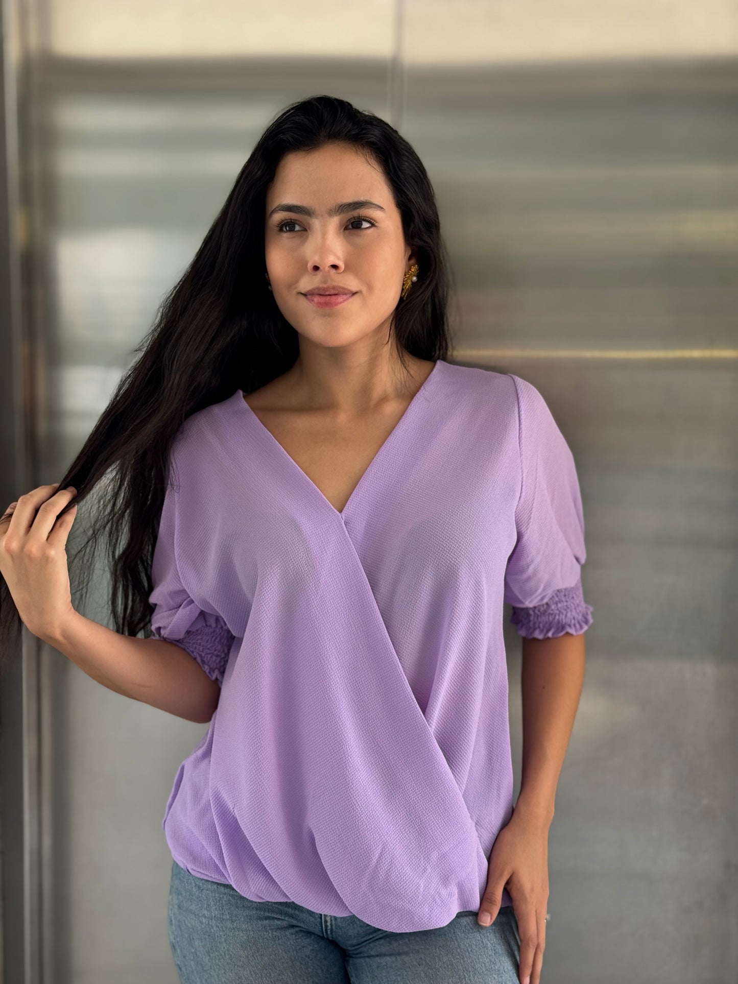 BLUSA CUELLO AMPLIO LILA