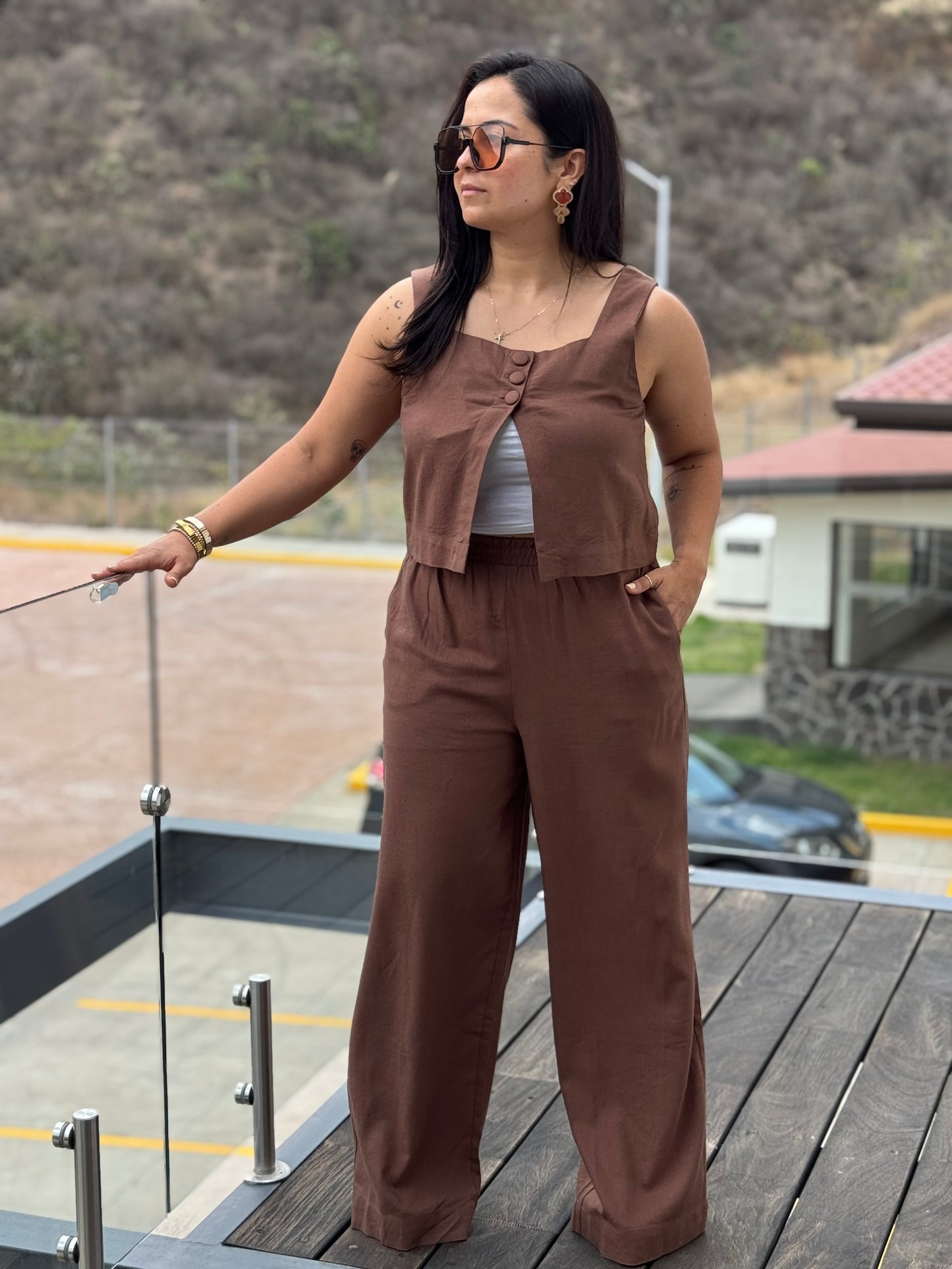 BLUSA ESCOTE CUADRADO