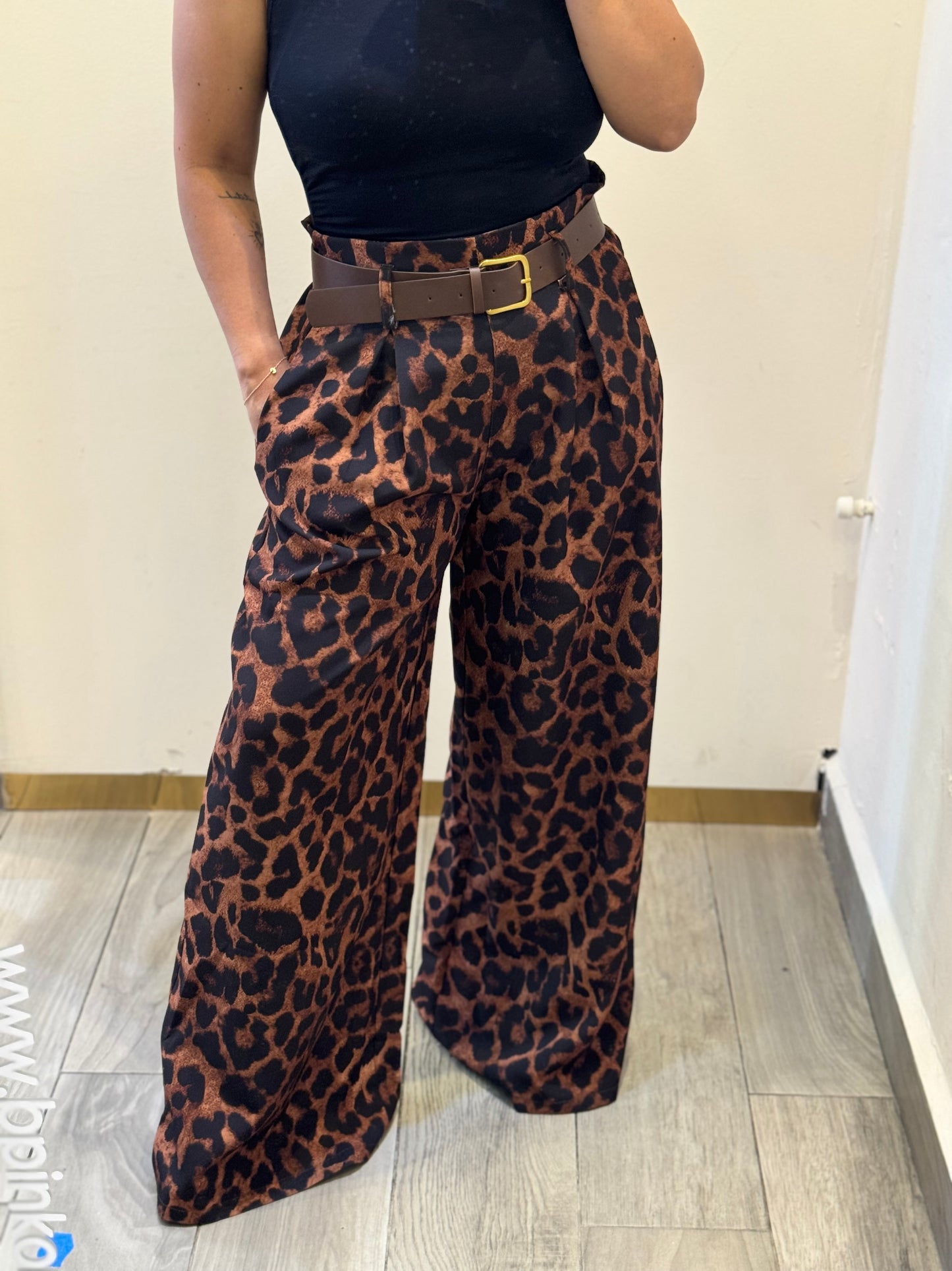 PANTALÓN ANIMAL PRINT CON CINTURON