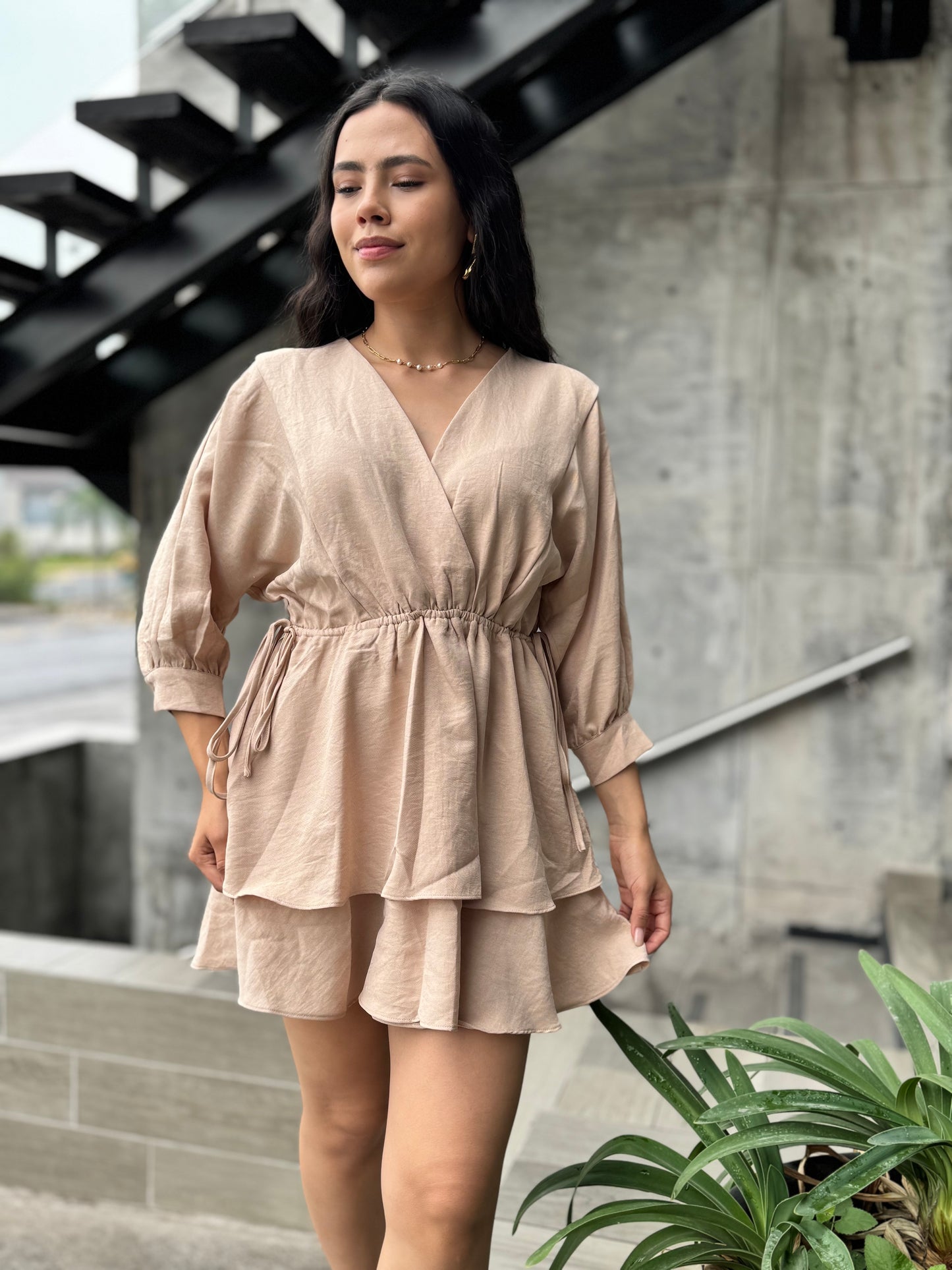 VESTIDO OLANES NUDITOS