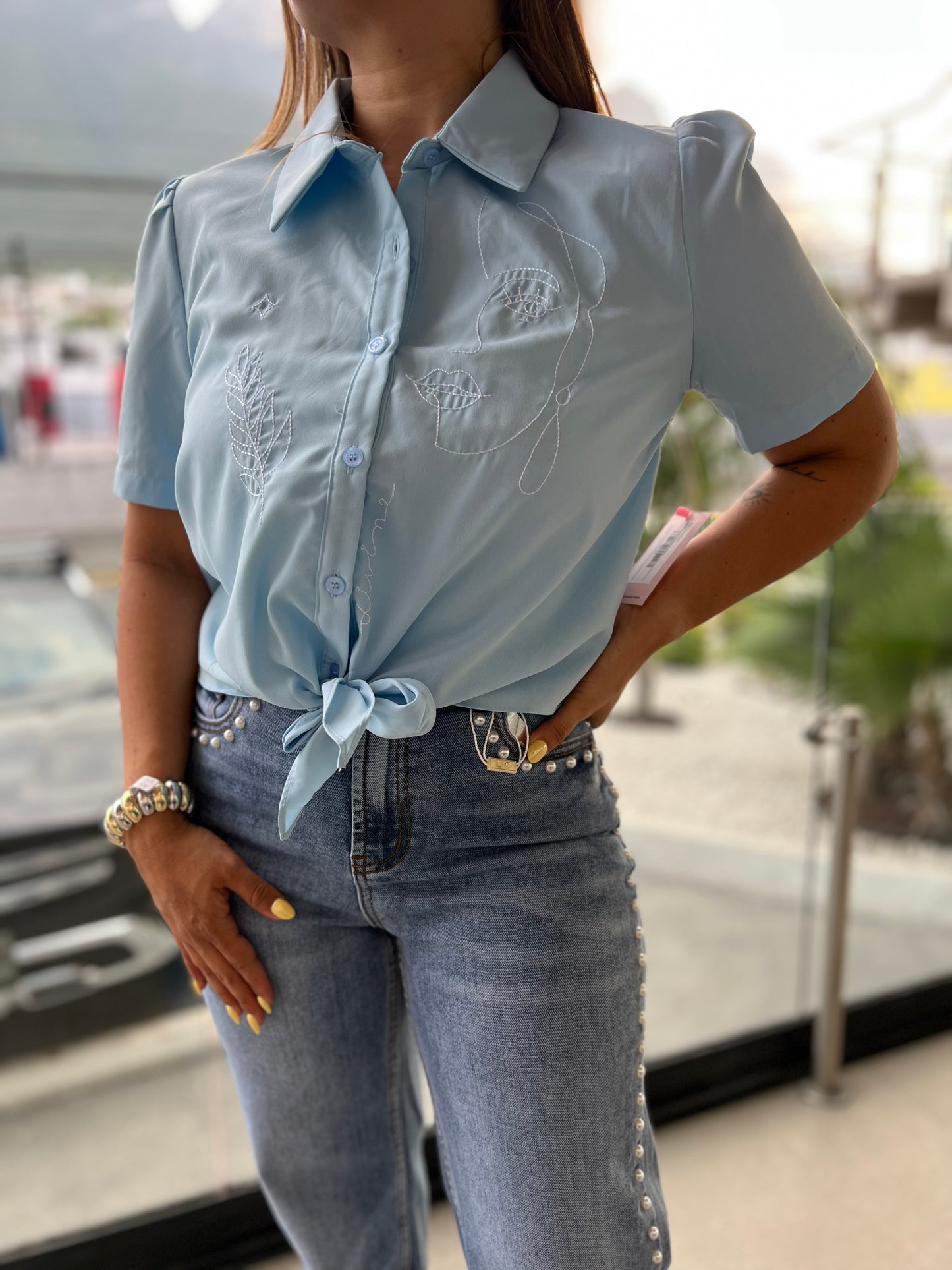 BLUSA CARA BORDADA