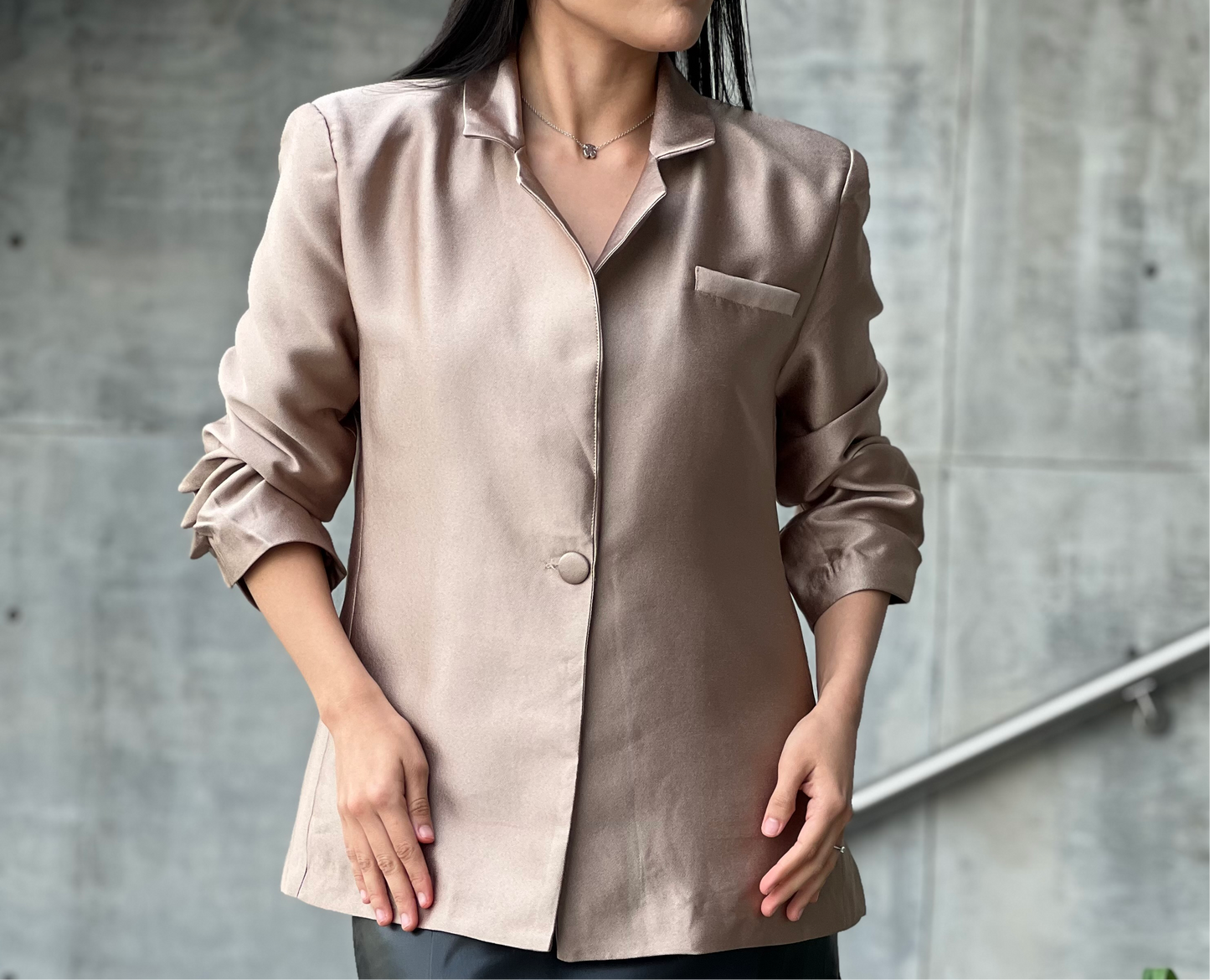 BLAZER SATINADO DORADO