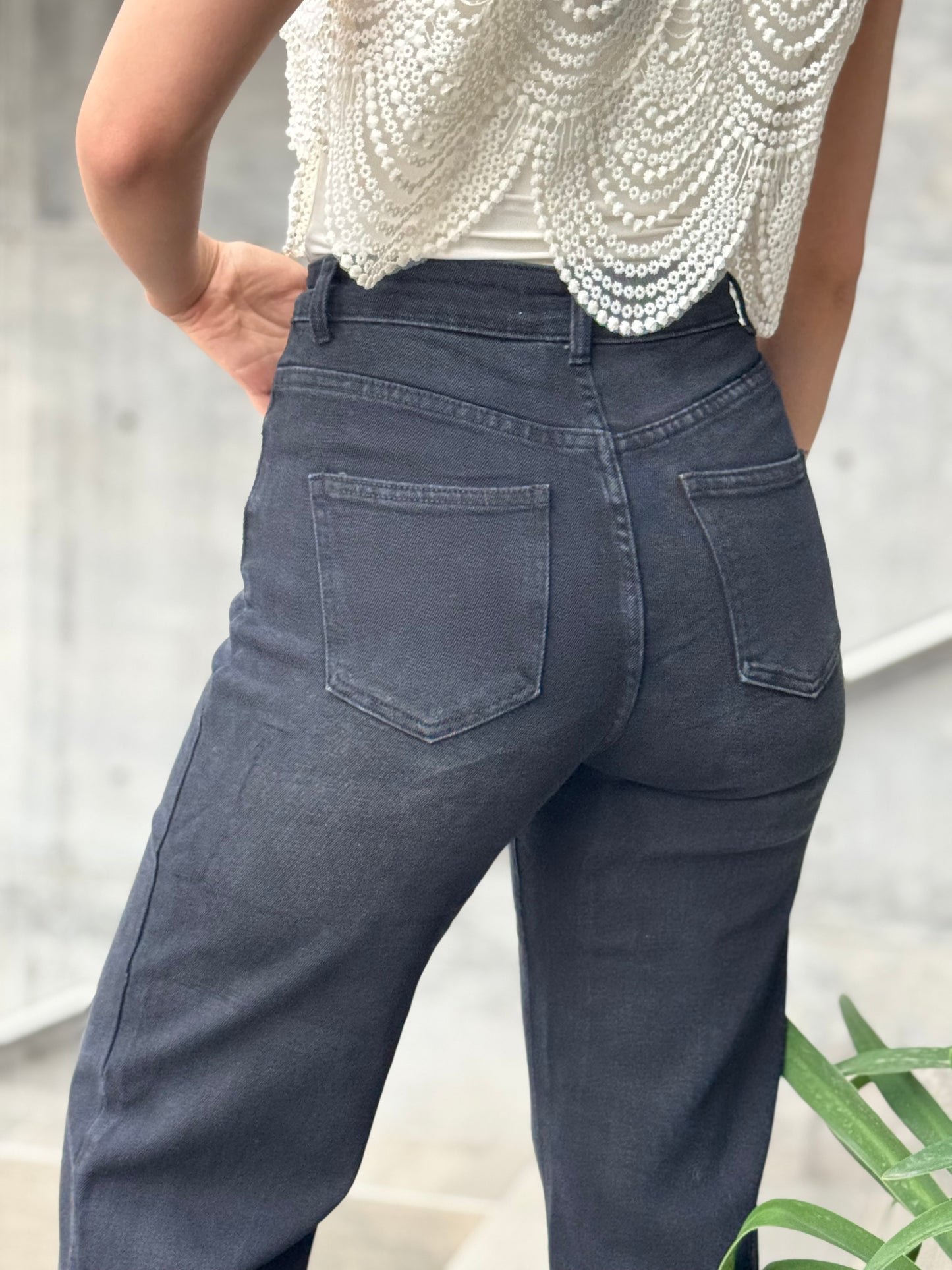 JEANS AMPLIO NEGRO