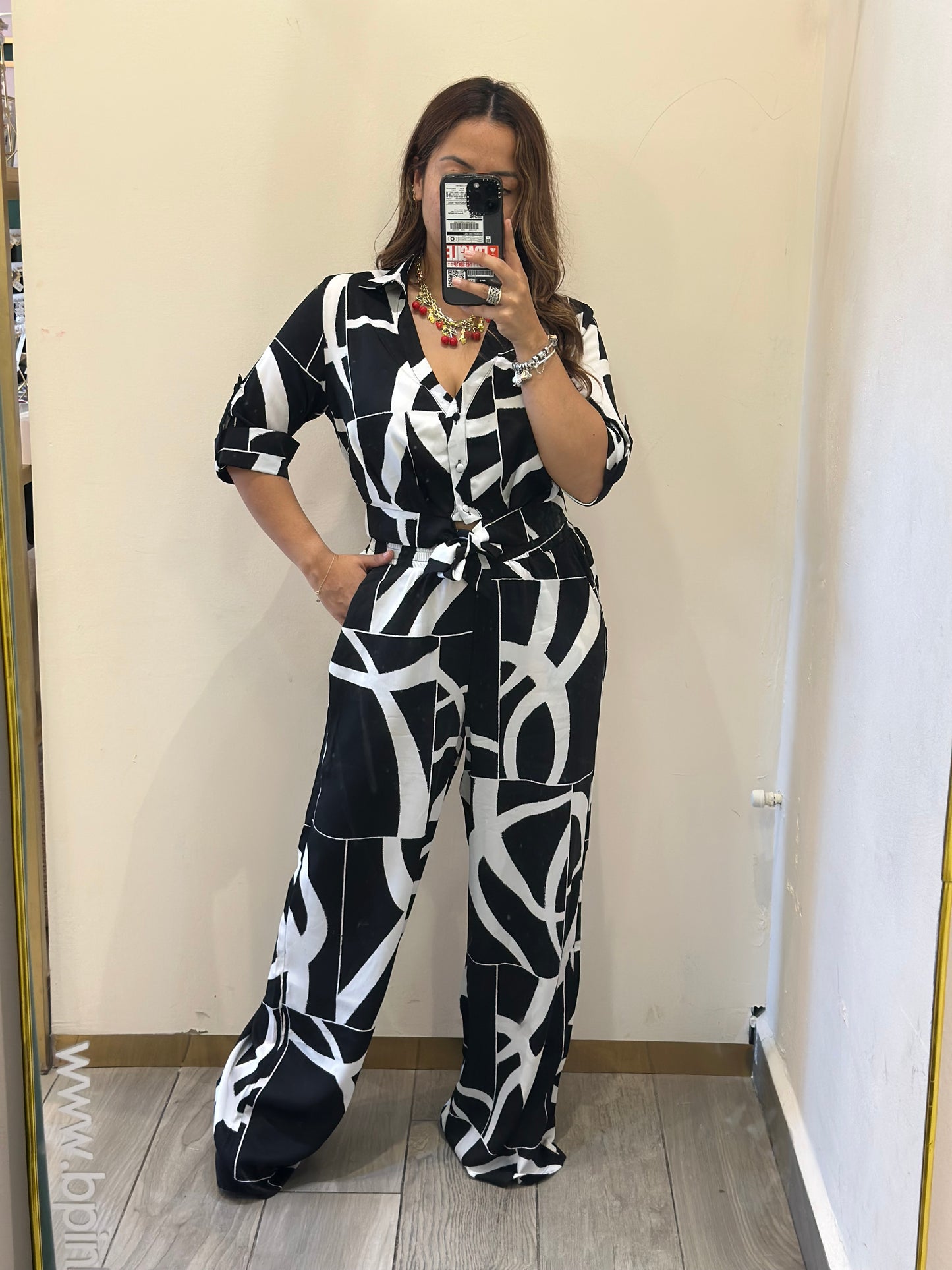 SET FIGURAS BLUSA ANUDADA