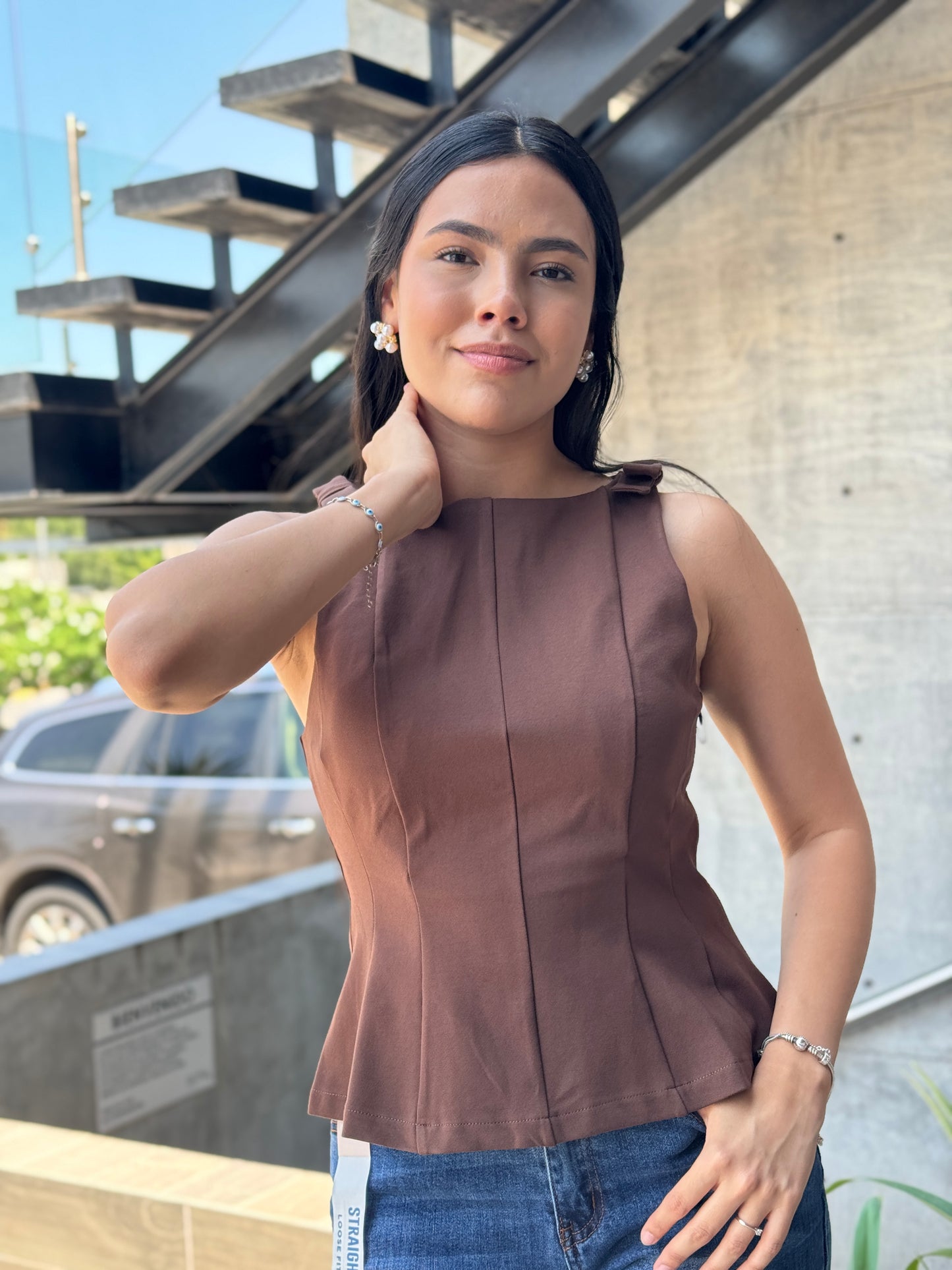 BLUSA CUELLO HALTER MOÑOS