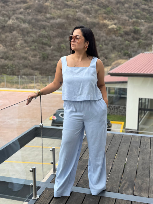 BLUSA ESCOTE CUADRADO