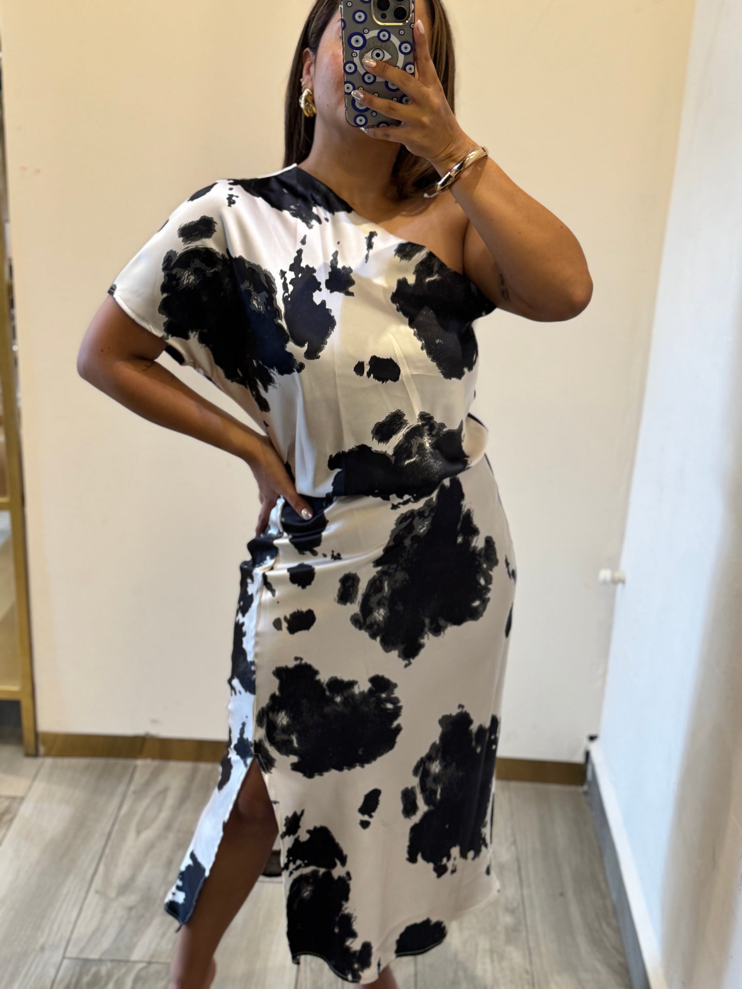 VESTIDO SATIN VACA