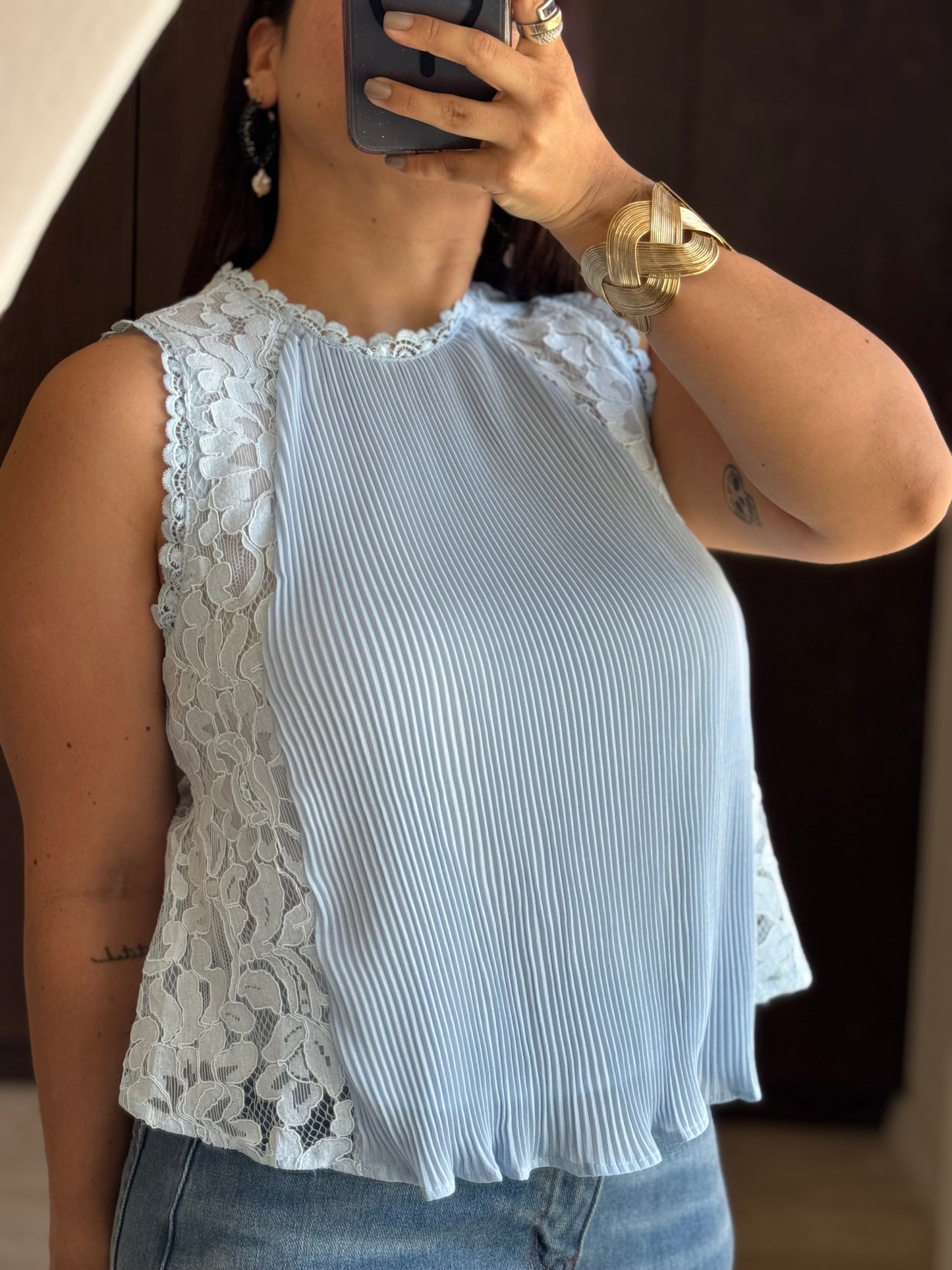 BLUSA ENCAJE ESPALDA