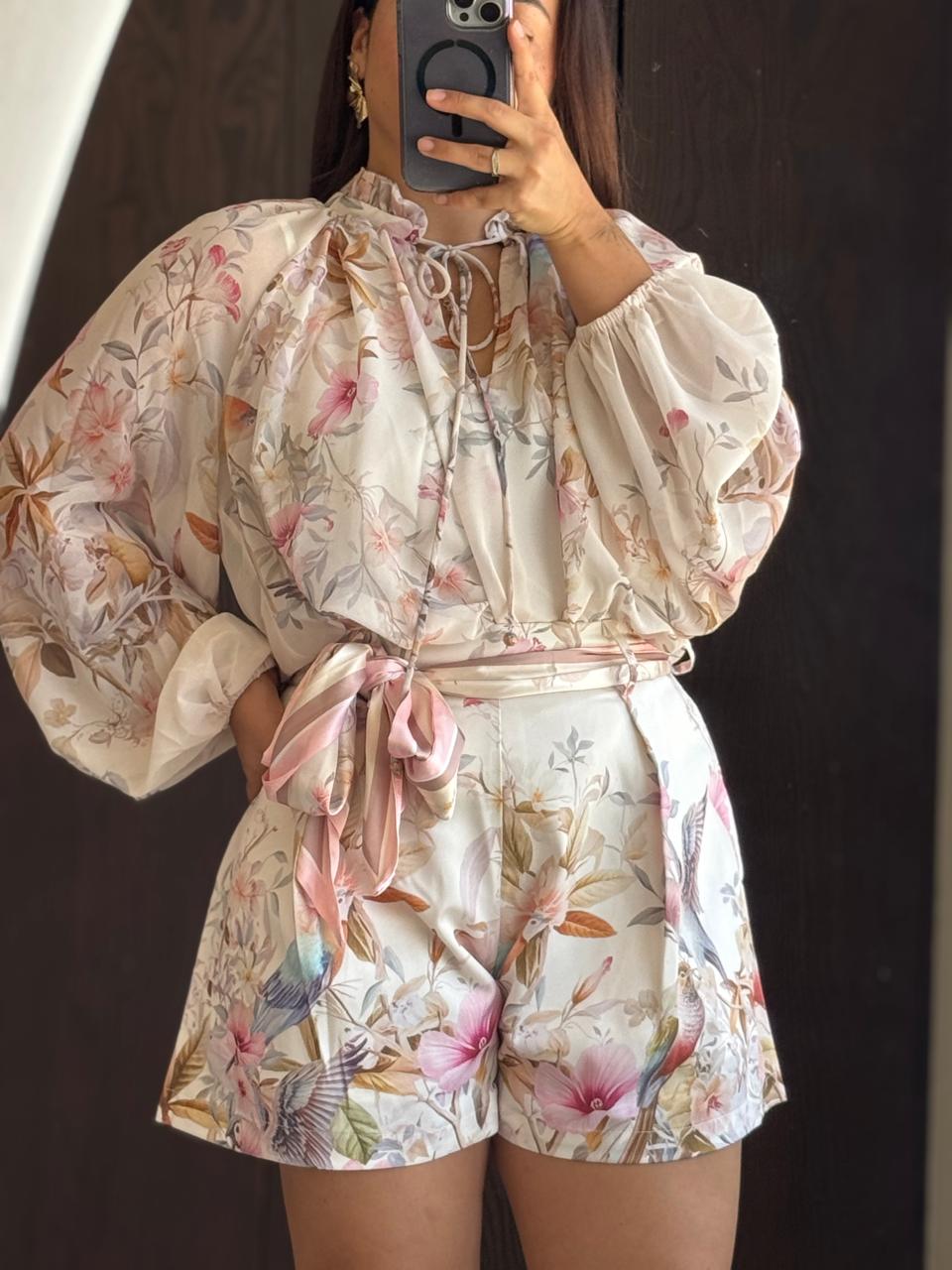 SET FLORAL CON CINTO PAÑO