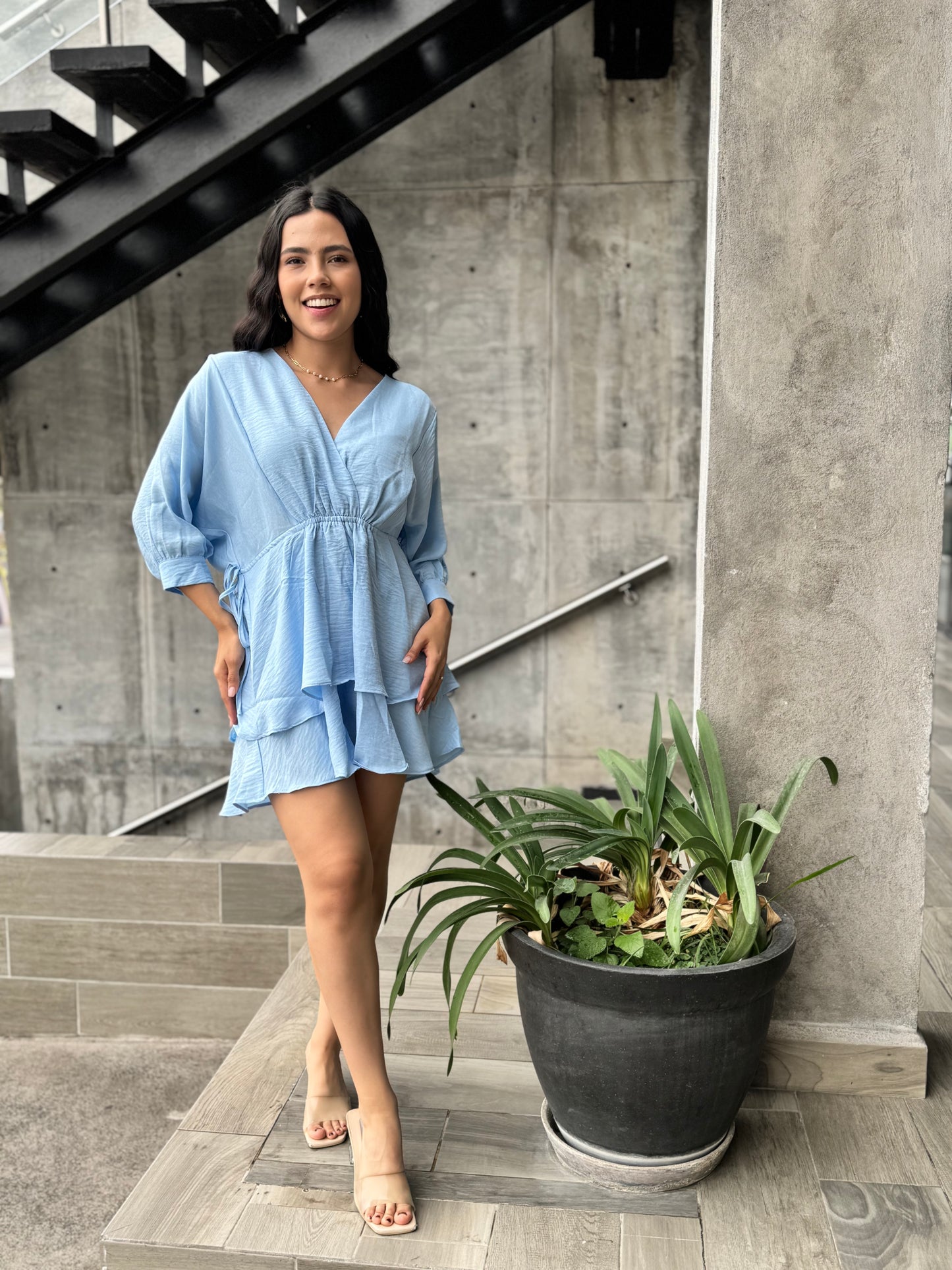 VESTIDO OLANES NUDITOS