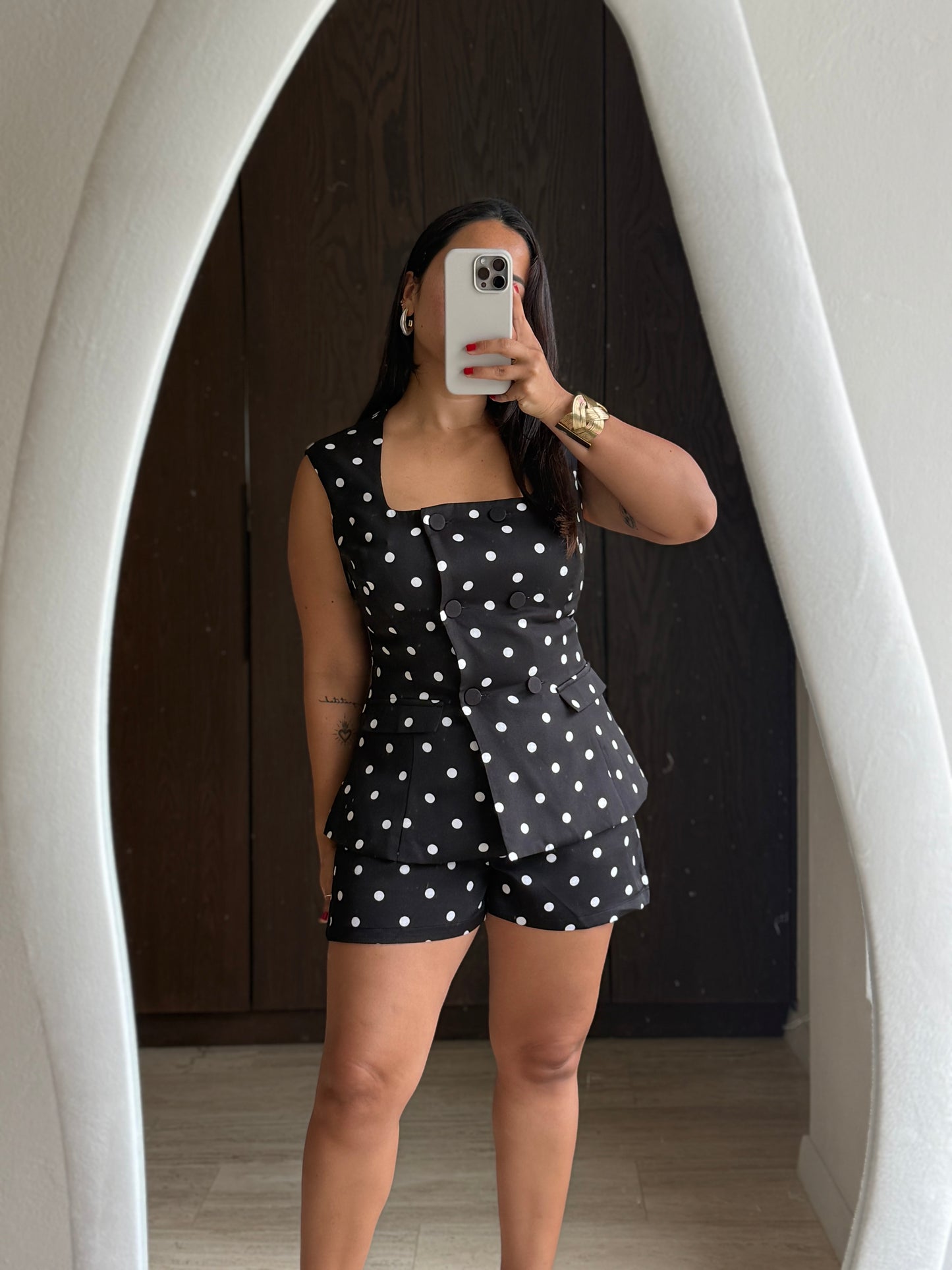 SET CHALECO/SHORT PUNTOS