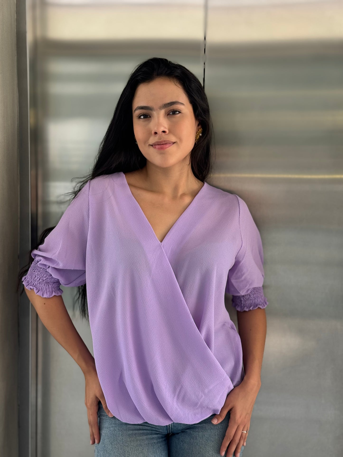 BLUSA CUELLO AMPLIO LILA