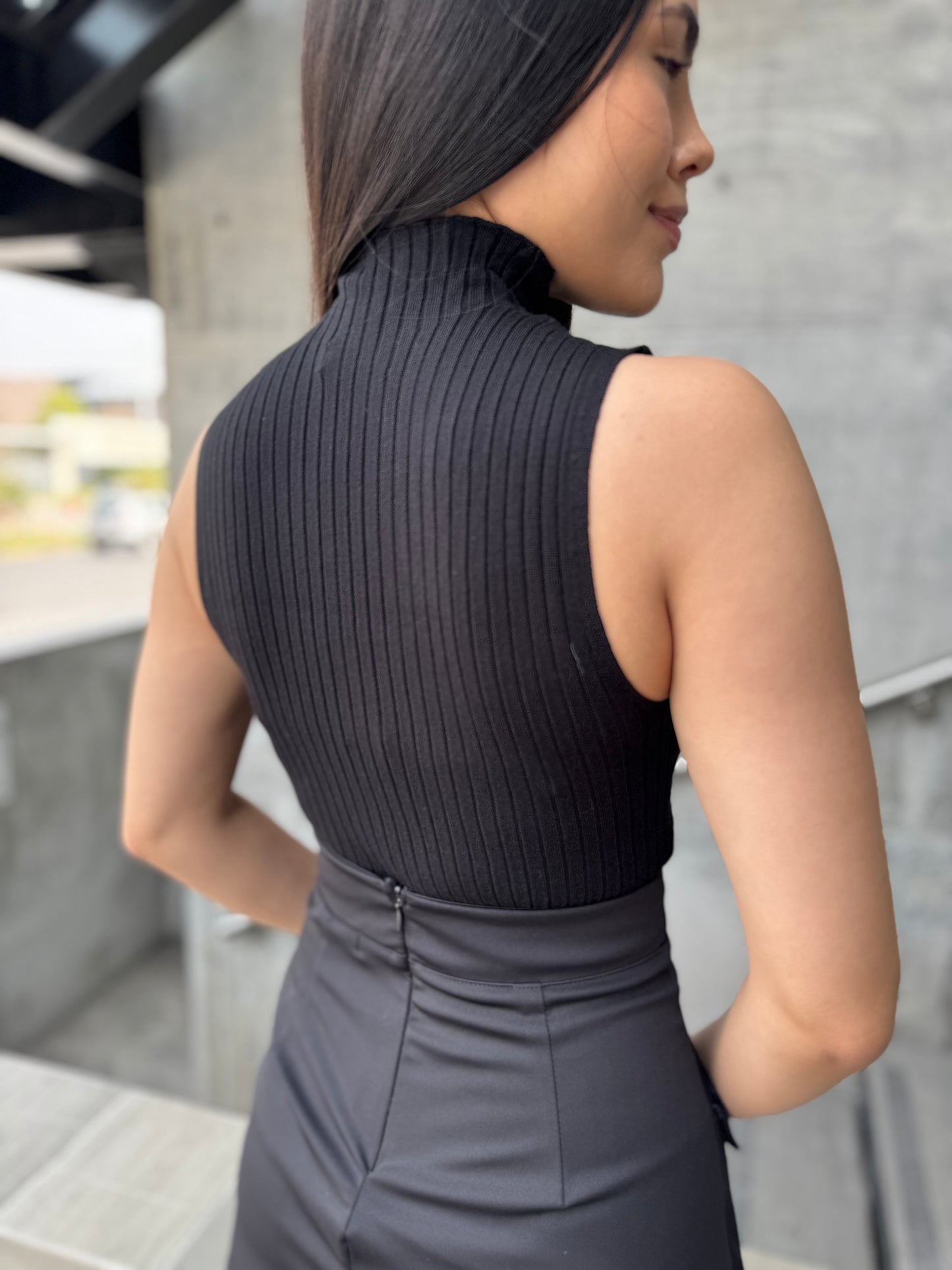 BLUSA BÁSICA CUELLO HALTER