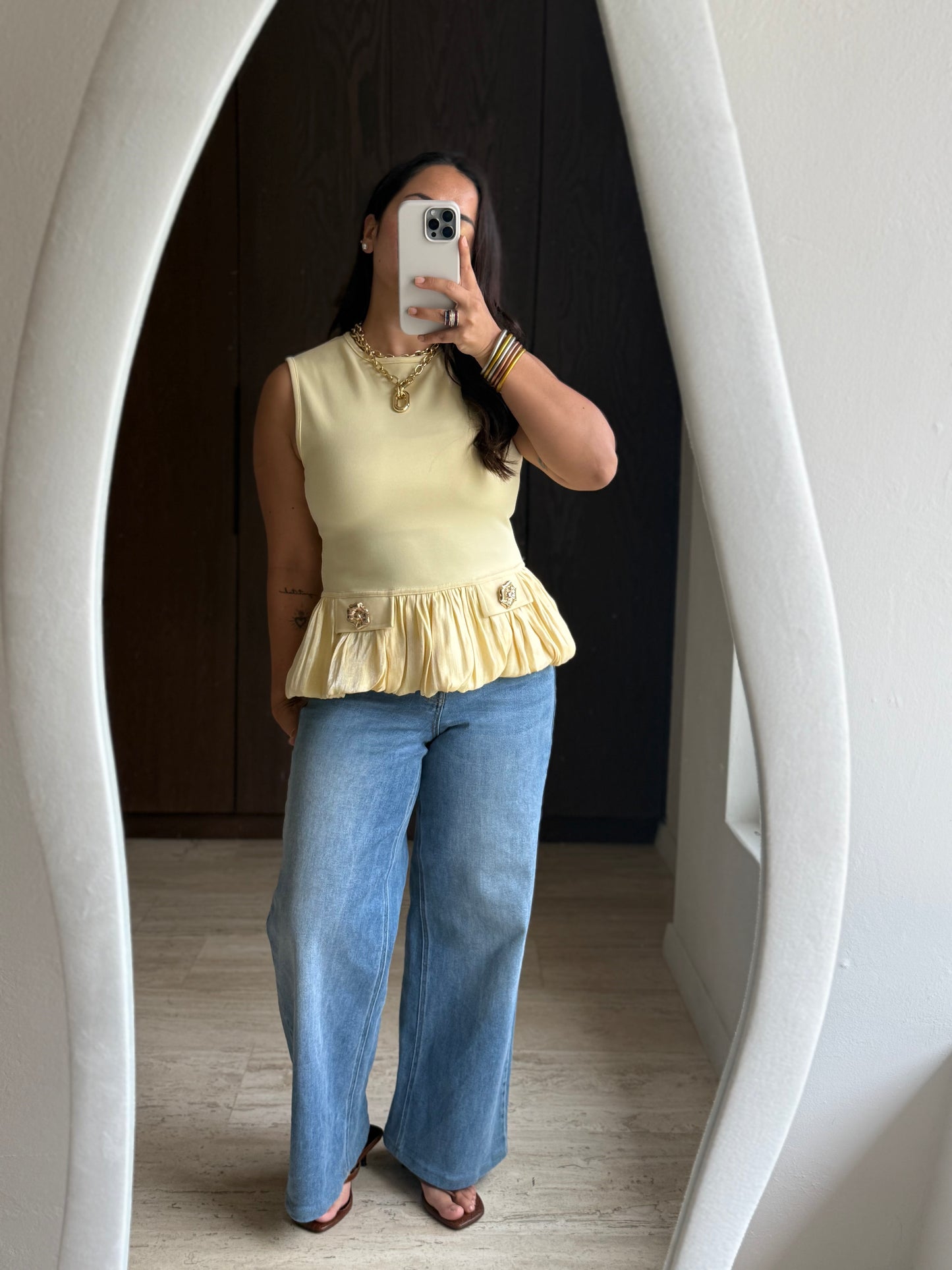 BLUSA PEPLUM BOTONES DE FLOR