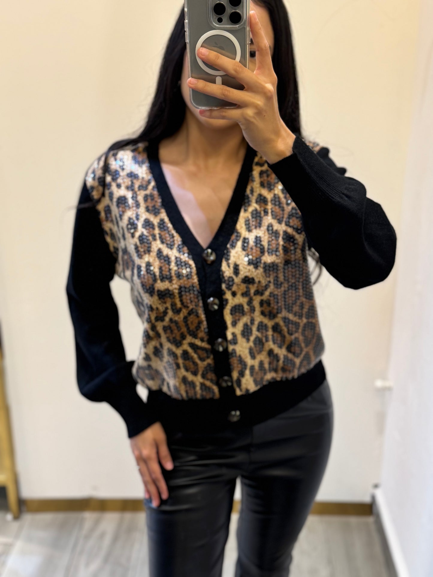 SUÉTER ANIMAL PRINT LENTEJUELAS