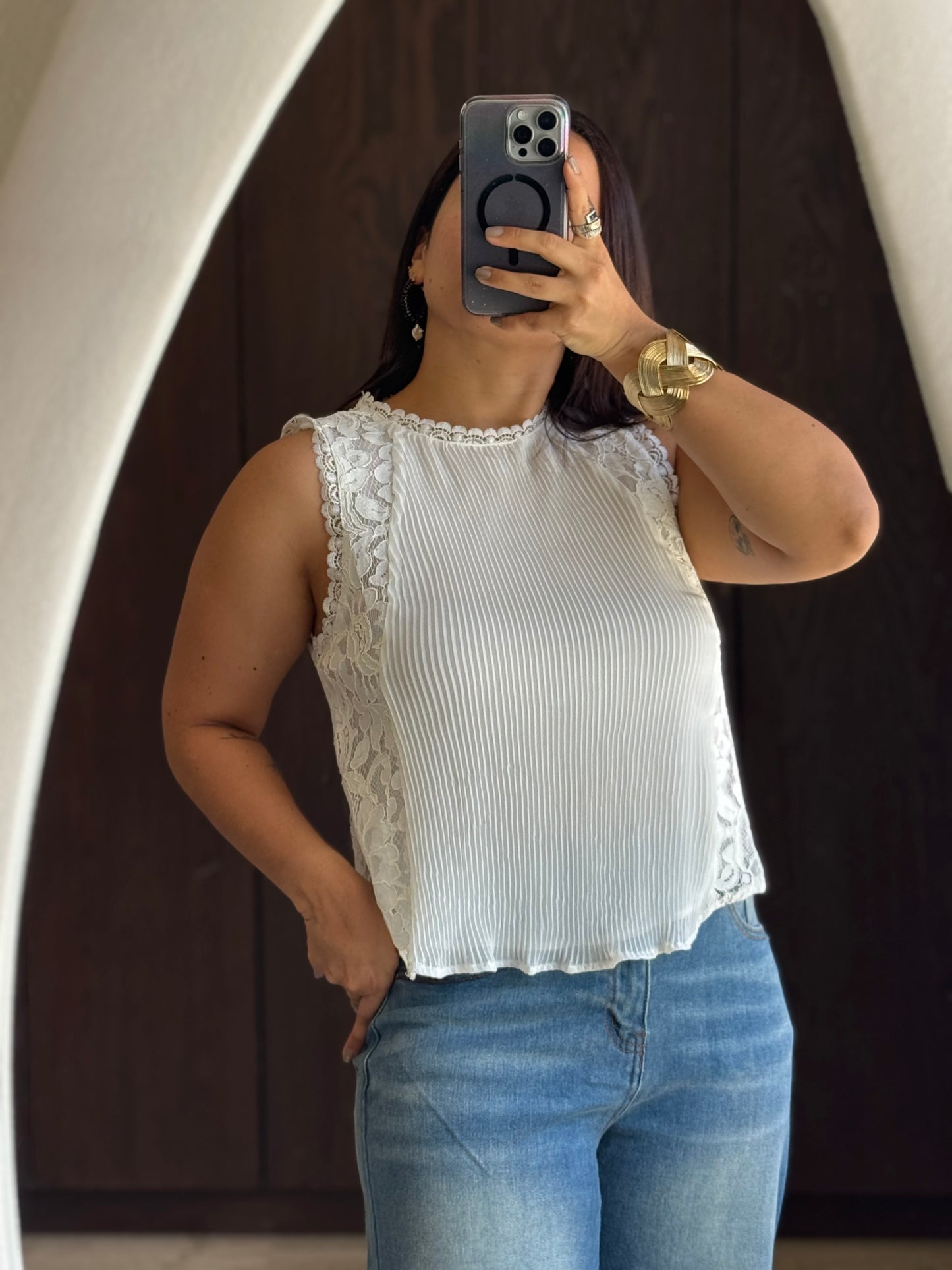 BLUSA ENCAJE ESPALDA