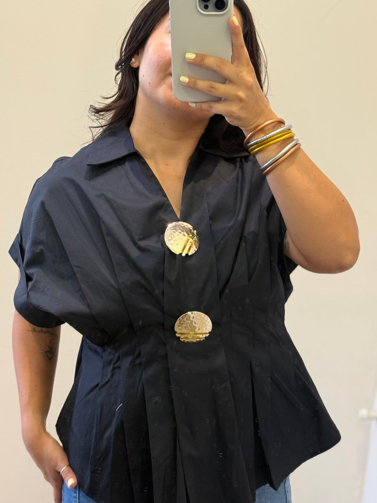 BLUSA BOTONES GRANDES DORADOS