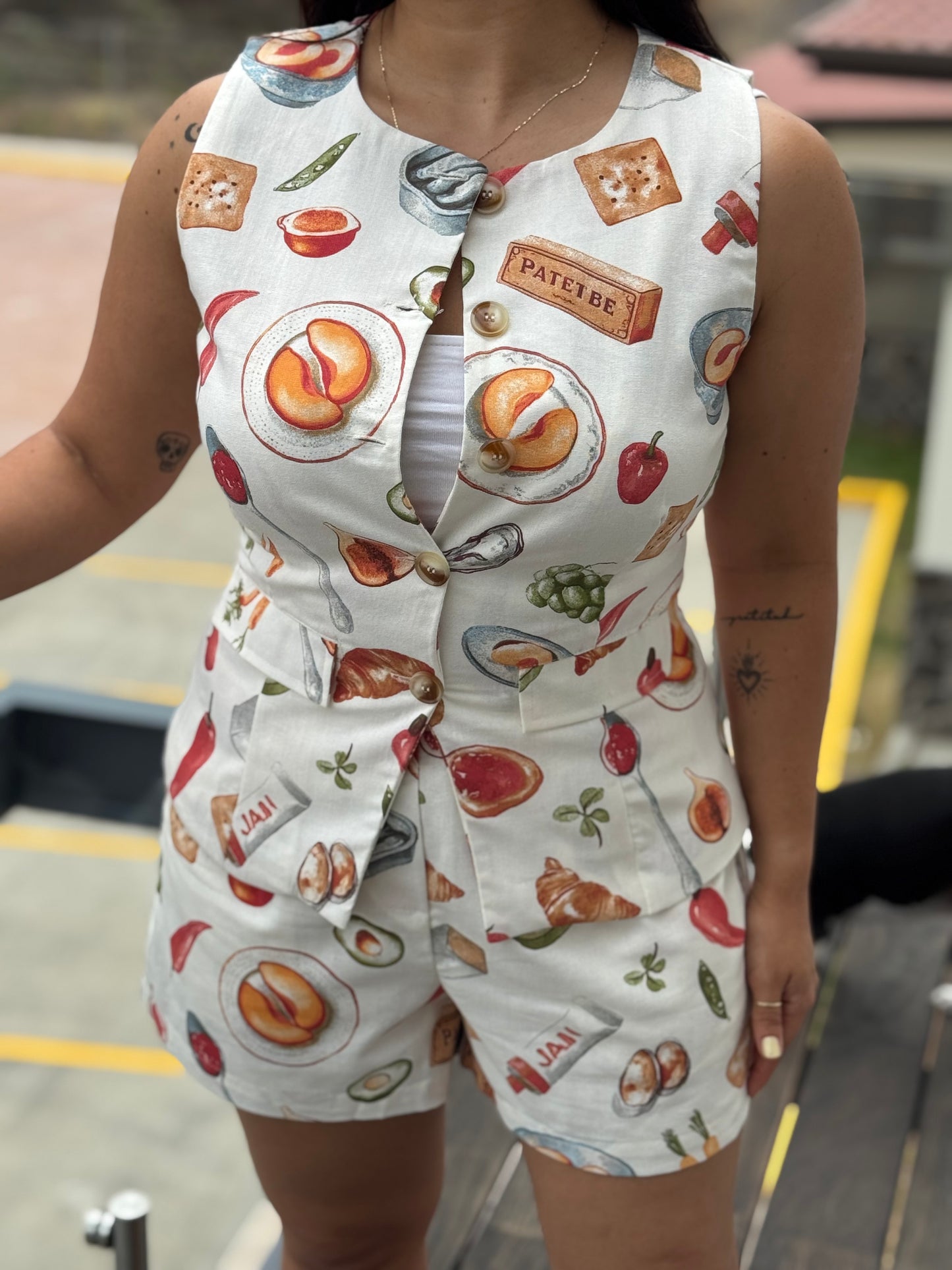 CHALECO ESTAMPADO DESAYUNO